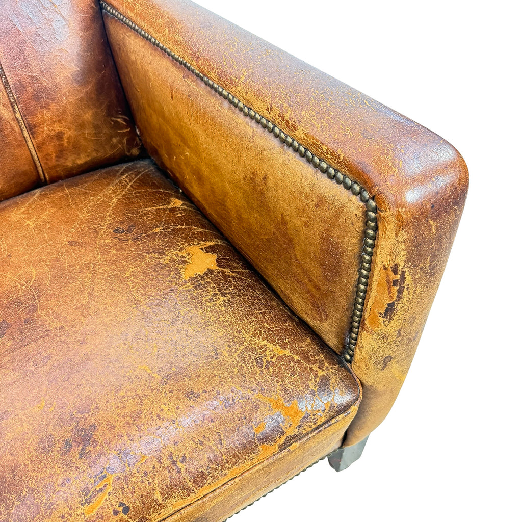 Antieke Franse moustache fauteuil – cognac leren clubstoel – begin 20e eeuw