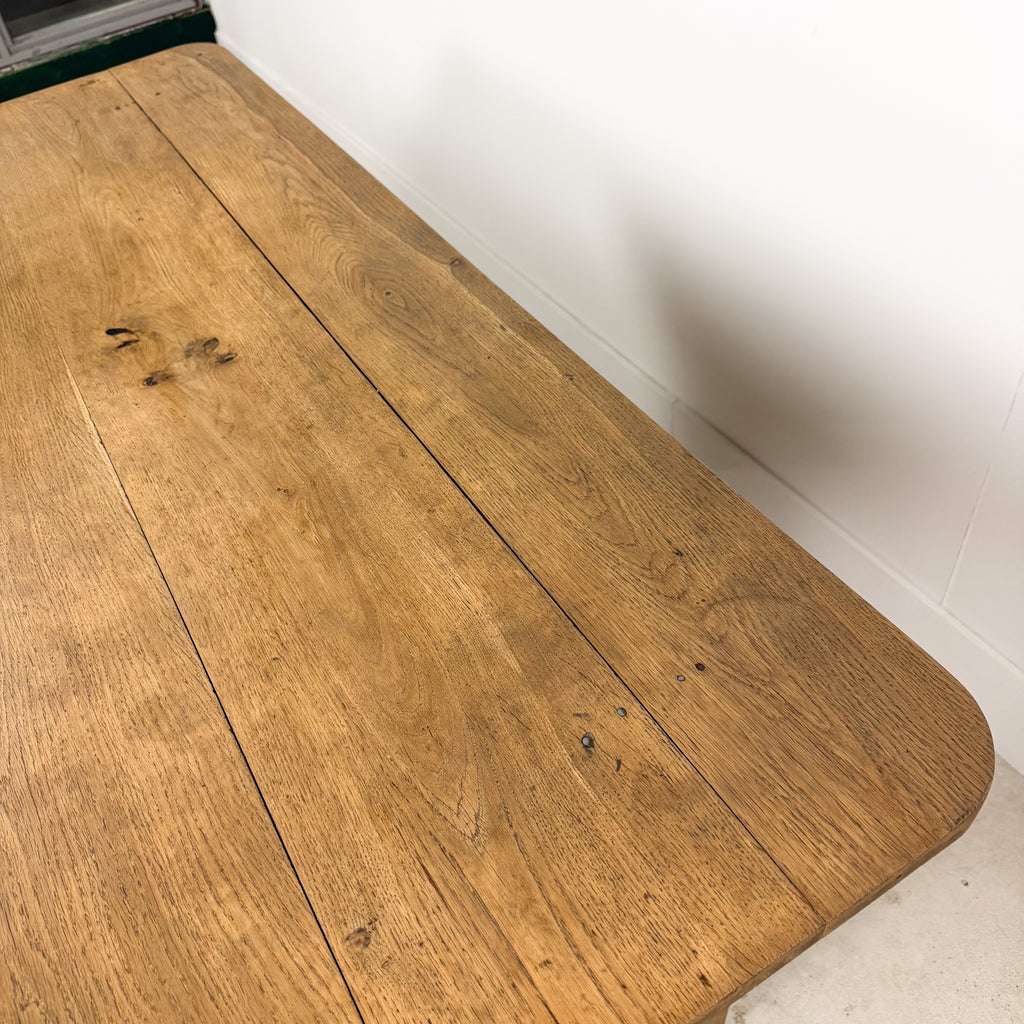Antieke boerderijkamer tafel van gebleekt eiken met lade