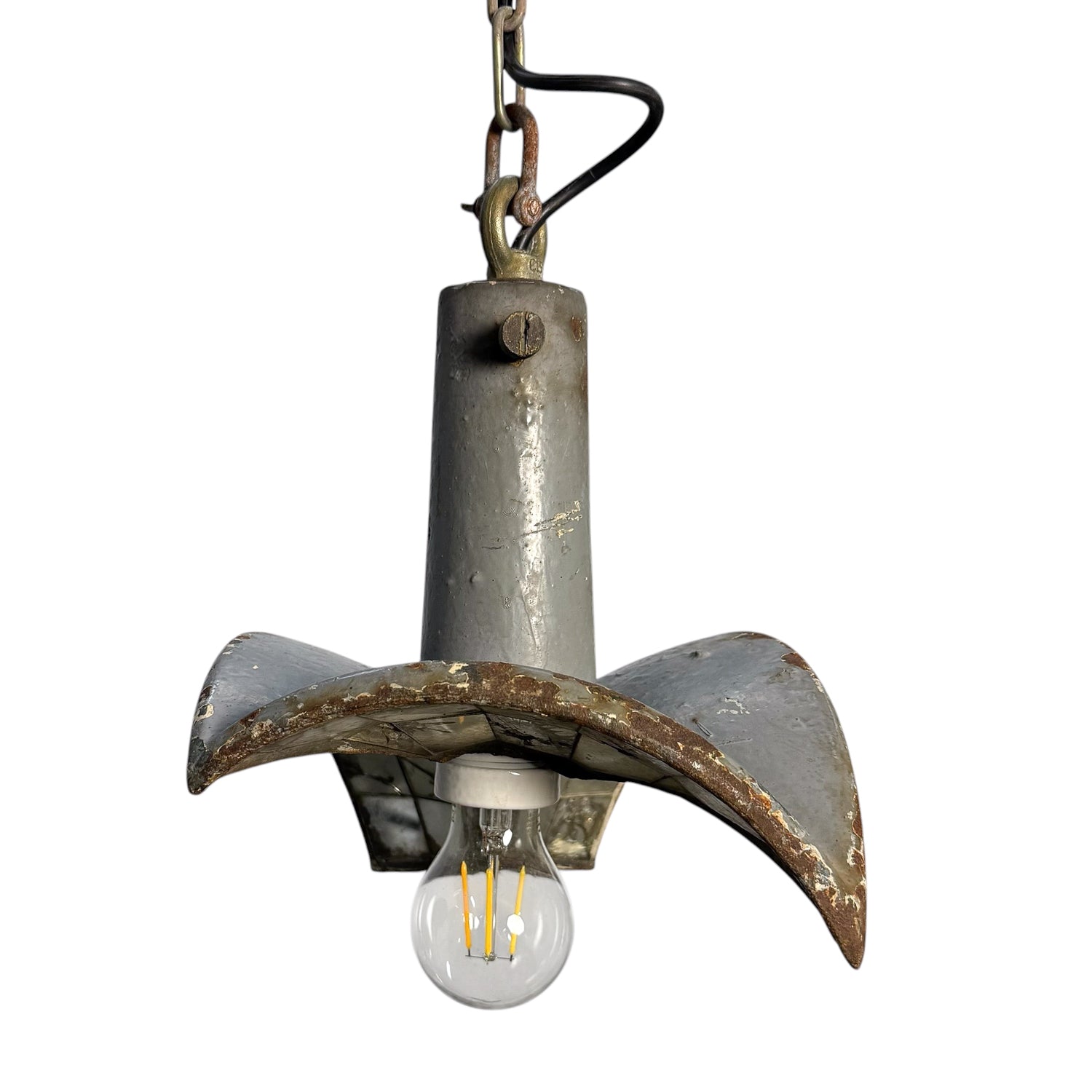 Nr. 2 Vintage industriële spiegelende hanglamp van Esla
